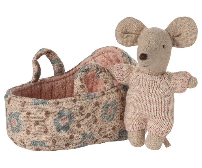 Maileg - Baby Mouse In Carry Cot - Rose