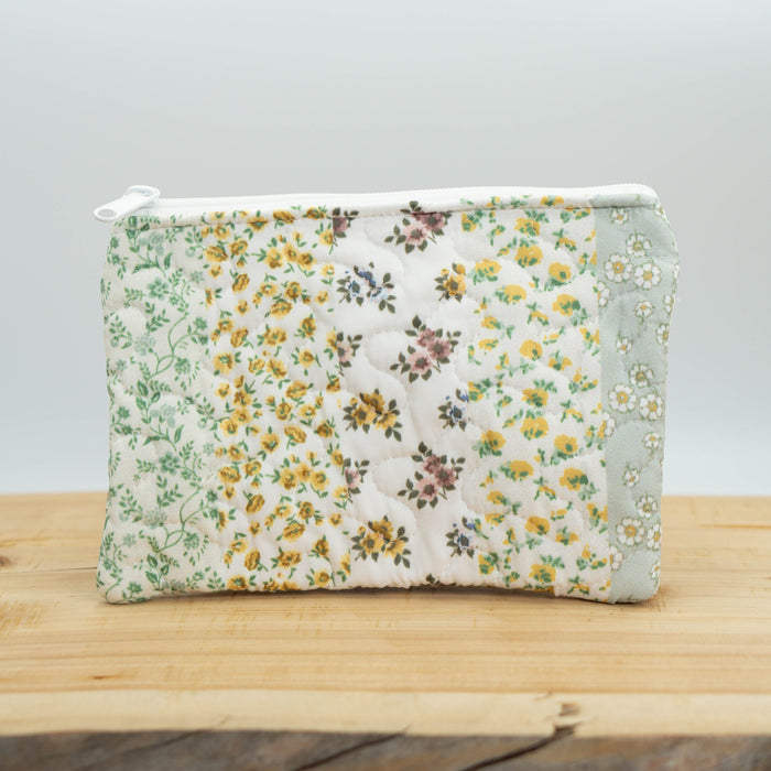 Come Sit By Me Quilted Zipper Bag #QMB349S