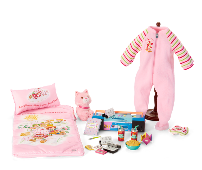 Courtney’s™ Strawberry Shortcake™ Sleepover Bundle (Historical Characters)