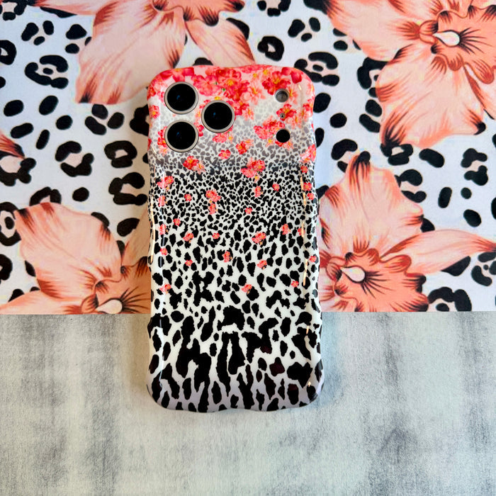 Flower-fetti Leopard Wavy Luxe MagSafe Case for iPhone