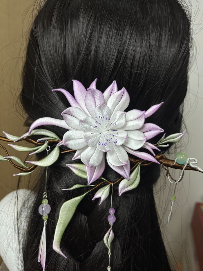 Handmade Chanhua hair ornament with a flower, leaves, and tassels-2