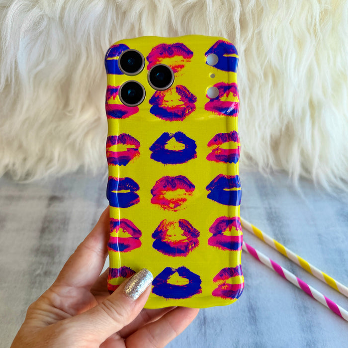 Lip Pop Wavy Luxe MagSafe Case for iPhone