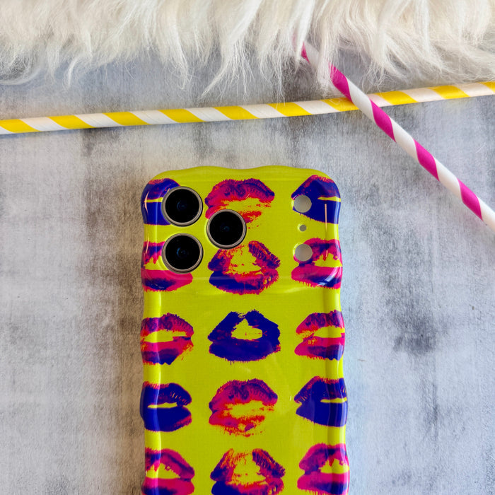 Lip Pop Wavy Luxe MagSafe Case for iPhone