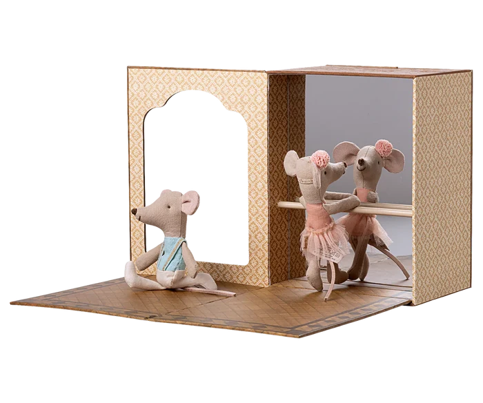 Maileg - Mouse in A Box - Little Sister & Brother Mouse - Ballet Mice In Dance Studio - Side