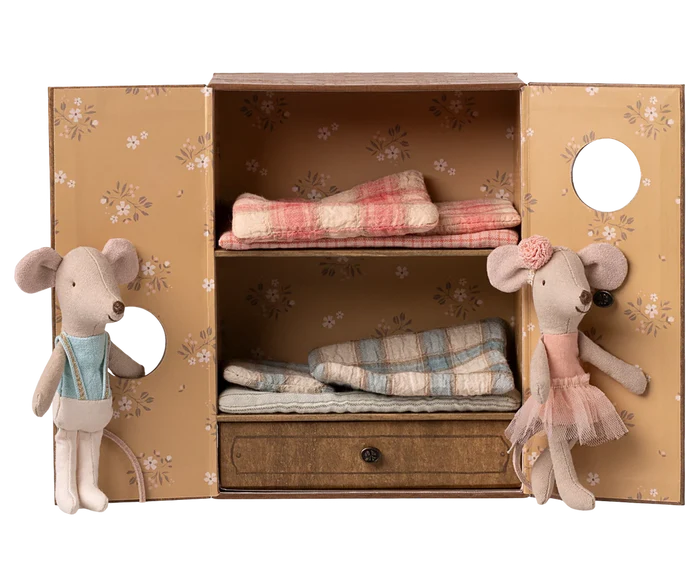 Maileg - Mouse in A Box - Little Sister & Brother Mouse - Ballet Mice In Dance Studio