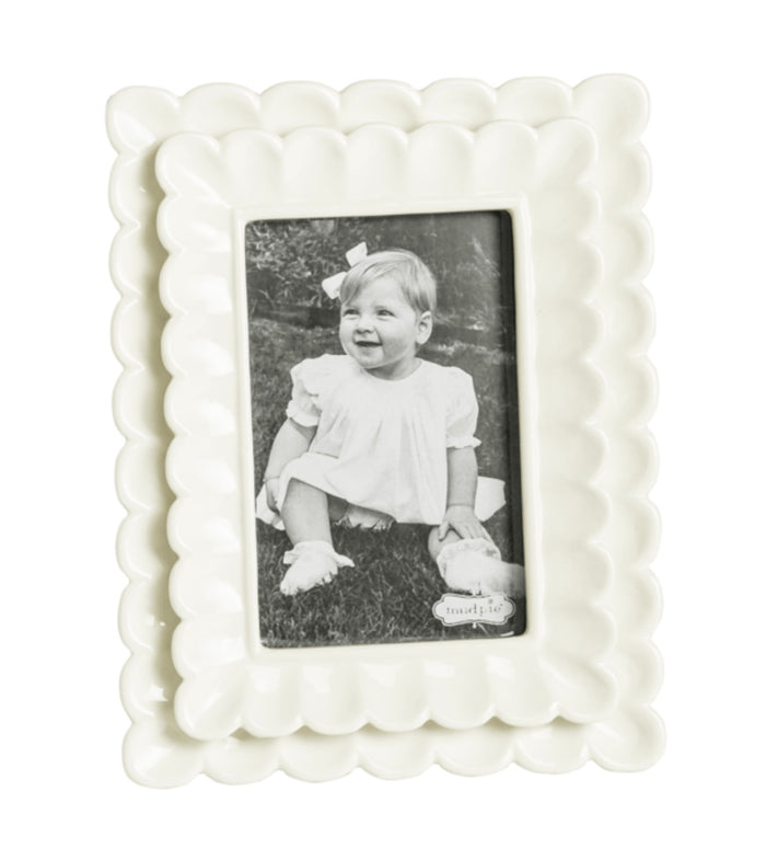 Mud Pie Small Scalloped Frame
