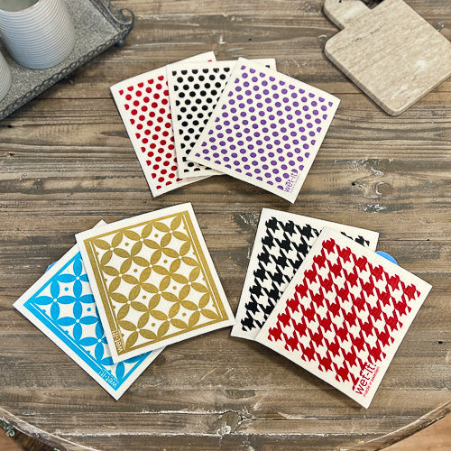 Patterned Wet It Towel