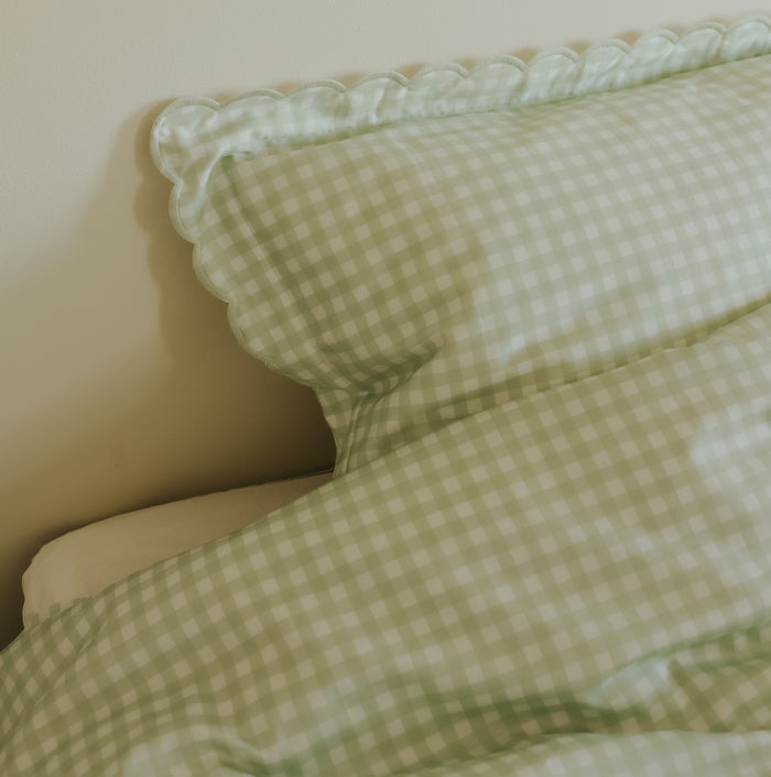 Picnic Gingham Green Full Queen Duvet close up shot