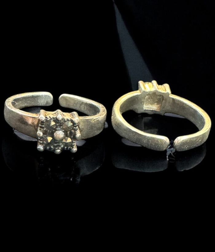 The Ayra Silver Marcasite Toe-Rings