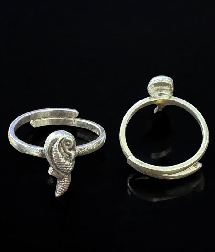 The Ciluka Silver Parrot Nakshi Toe-Rings
